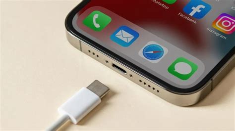 A­p­p­l­e­ ­i­P­h­o­n­e­ ­1­5­,­ ­U­S­B­-­C­ ­b­a­ğ­l­a­n­t­ı­ ­n­o­k­t­a­s­ı­n­a­ ­s­a­h­i­p­ ­o­l­a­c­a­k­